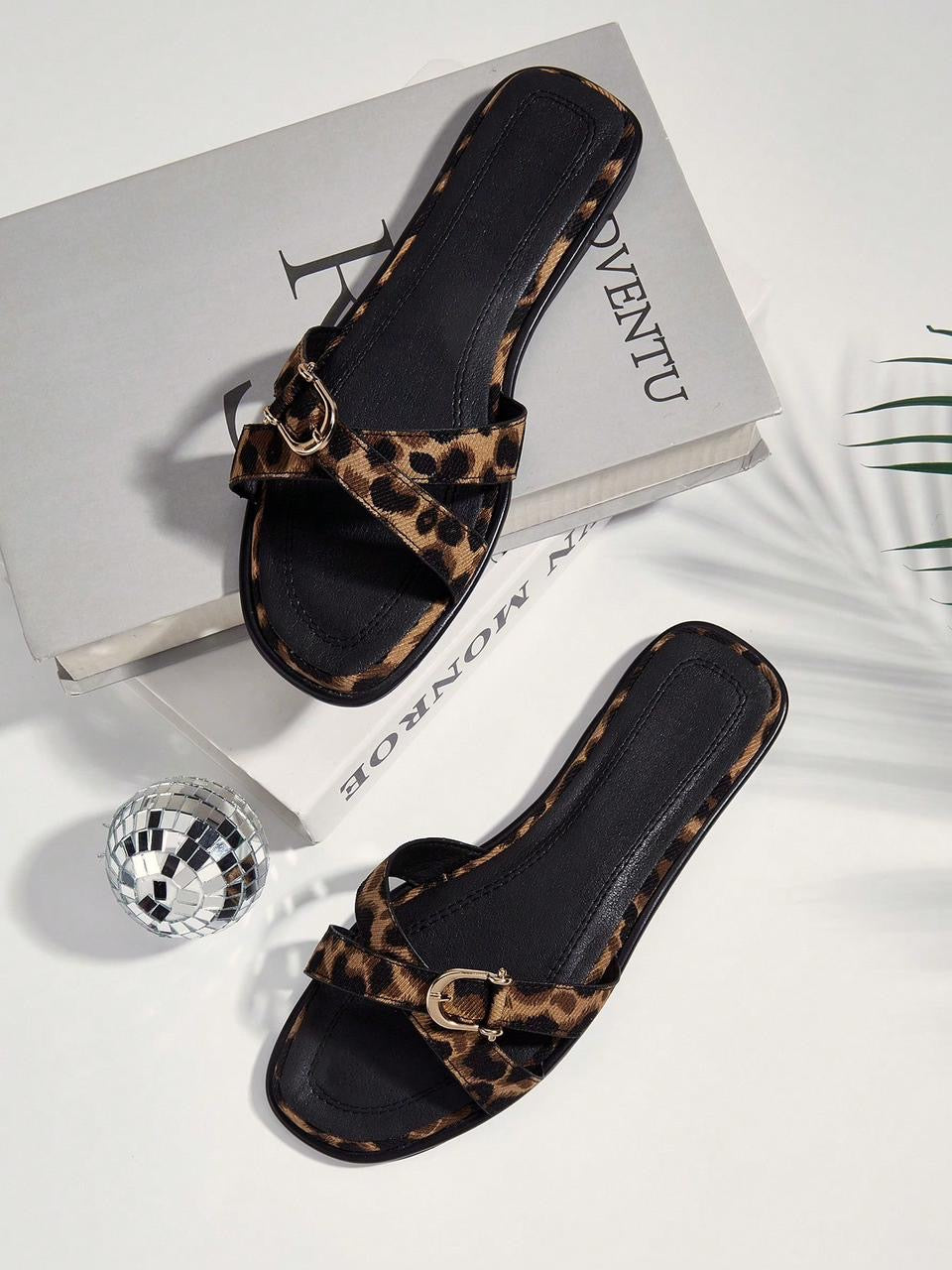 Tiger pattern slipper | immediate